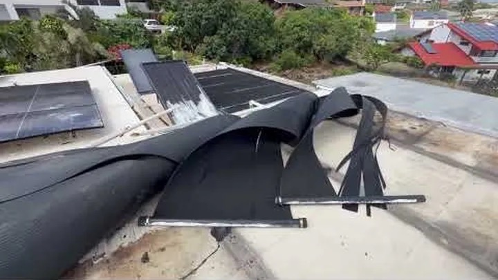Eva Makk's damaged roof